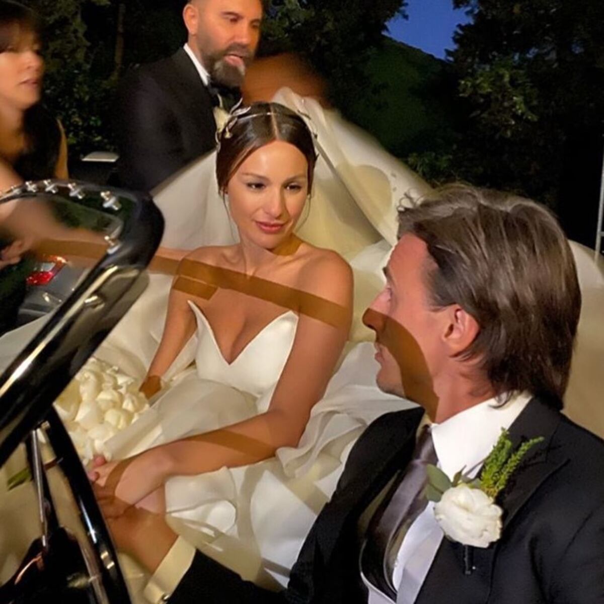 Las fotos de Pampita con el vestido de novia | Rumbos